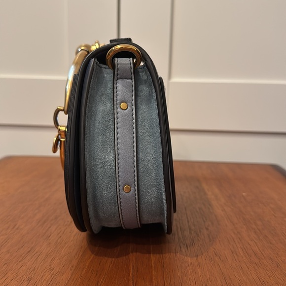 Chloe Nile Bag | Bracelet Bag | Light Blue - Picture 4 of 12